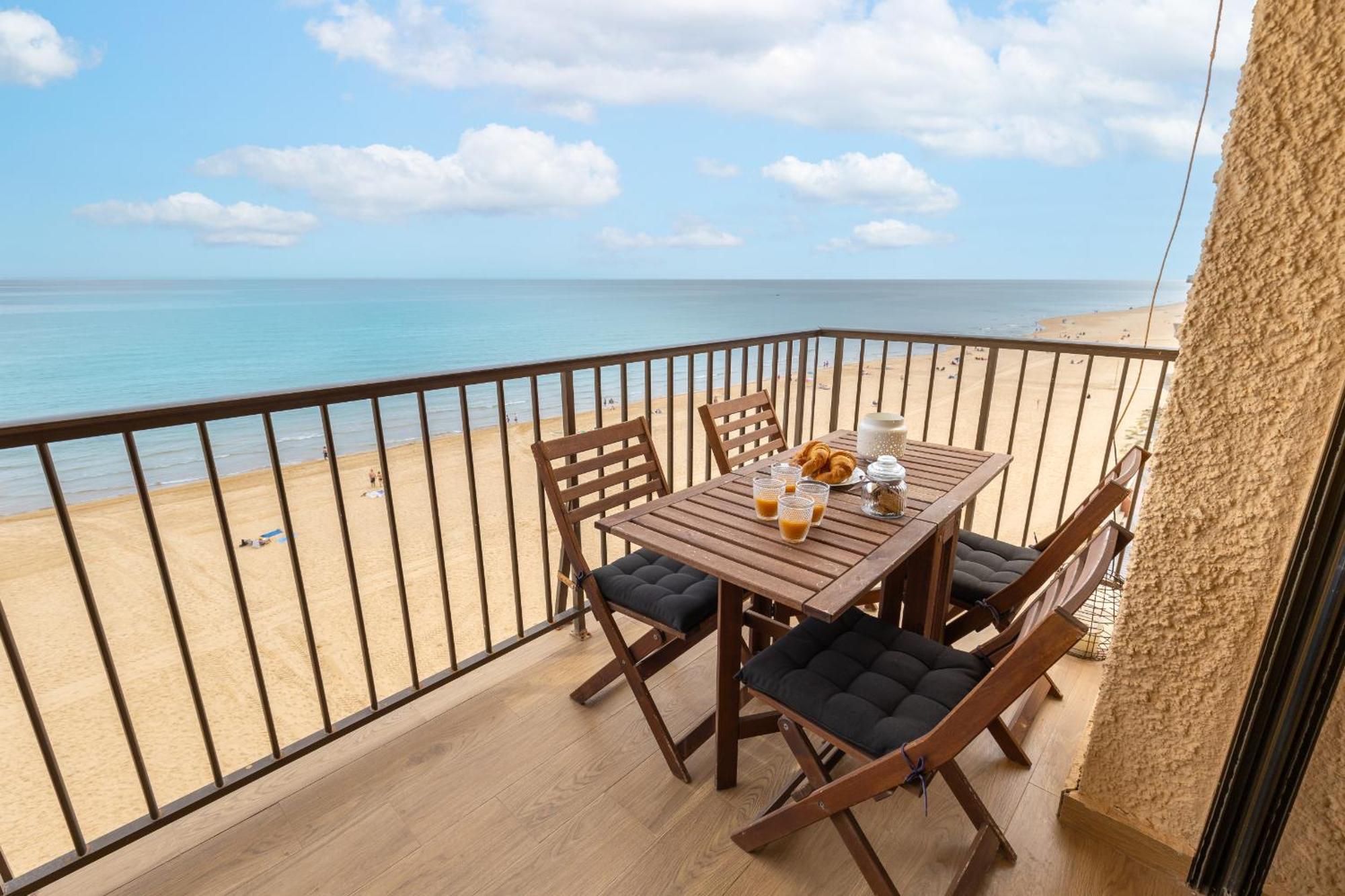 Beach Haven By Fidalsa El Moncayo المظهر الخارجي الصورة